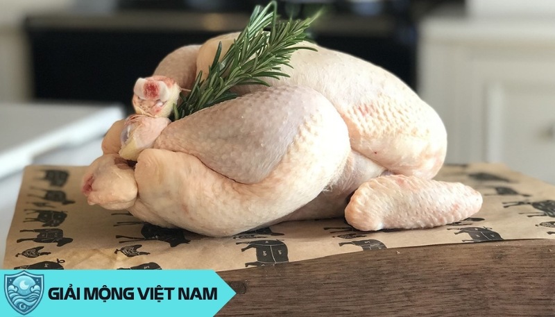 Nằm mơ thấy ăn thịt gà: Giải mã điềm báo may mắn và bình an