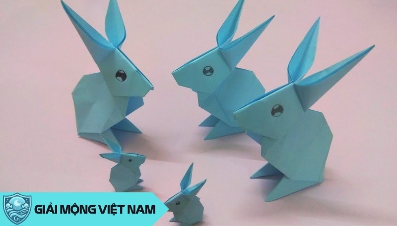 Theo một số chuyên gia phong thủy Nhật Bản, việc tạo ra các hình origami có thể chuyển hóa năng lượng tiêu cực